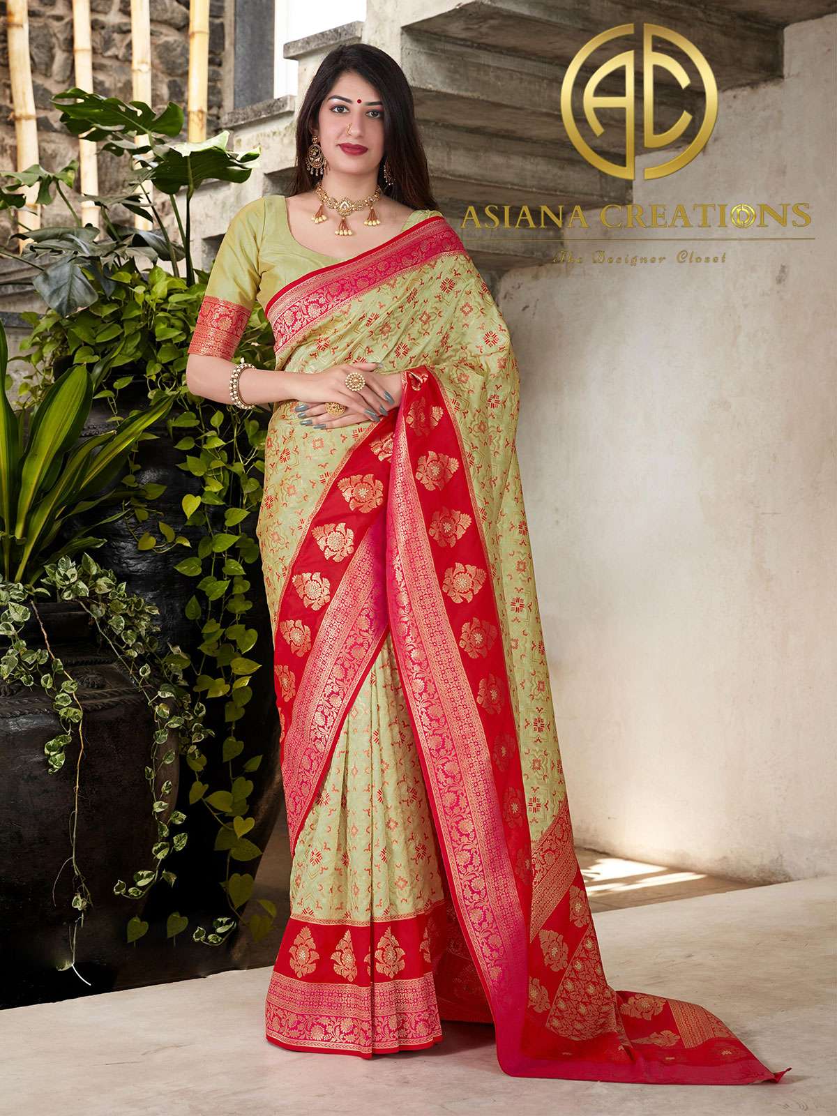 Banarasi Silk Green Woven Traditional Wedding Saree-2820